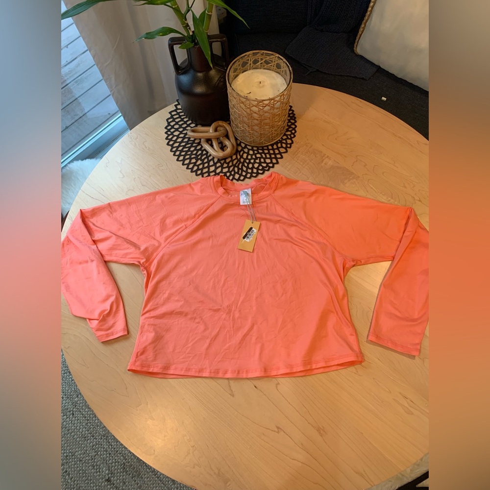 Kona Sol women’s UPF 50 cropped crew neck long sleeved rash guard swim top XL/L